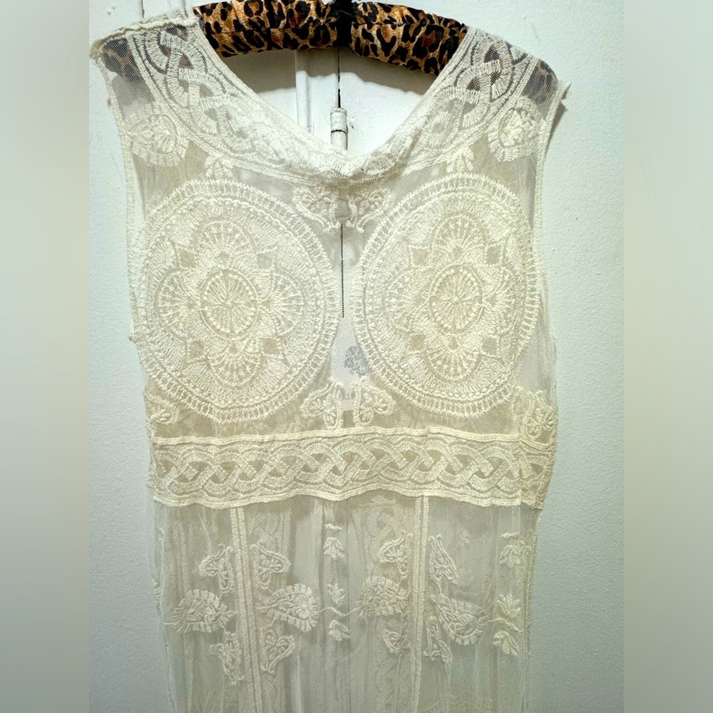 NWT Rebellion Lace Vest Duster Cover Up Cream Medium - Picture 5 of 6